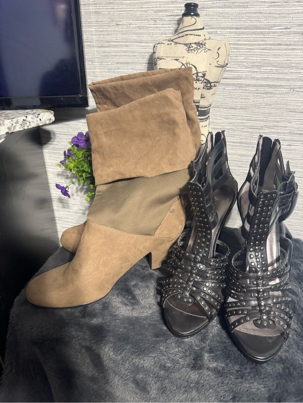 3pk of heels! Info in pics! Amazing deal!